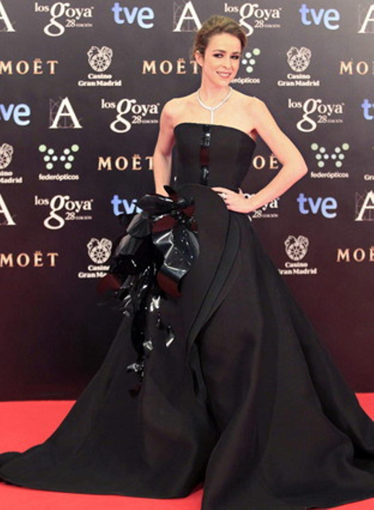 La actriz Silvia Abascal con un elegante vestido de Stephane Rolland Haute Couture.