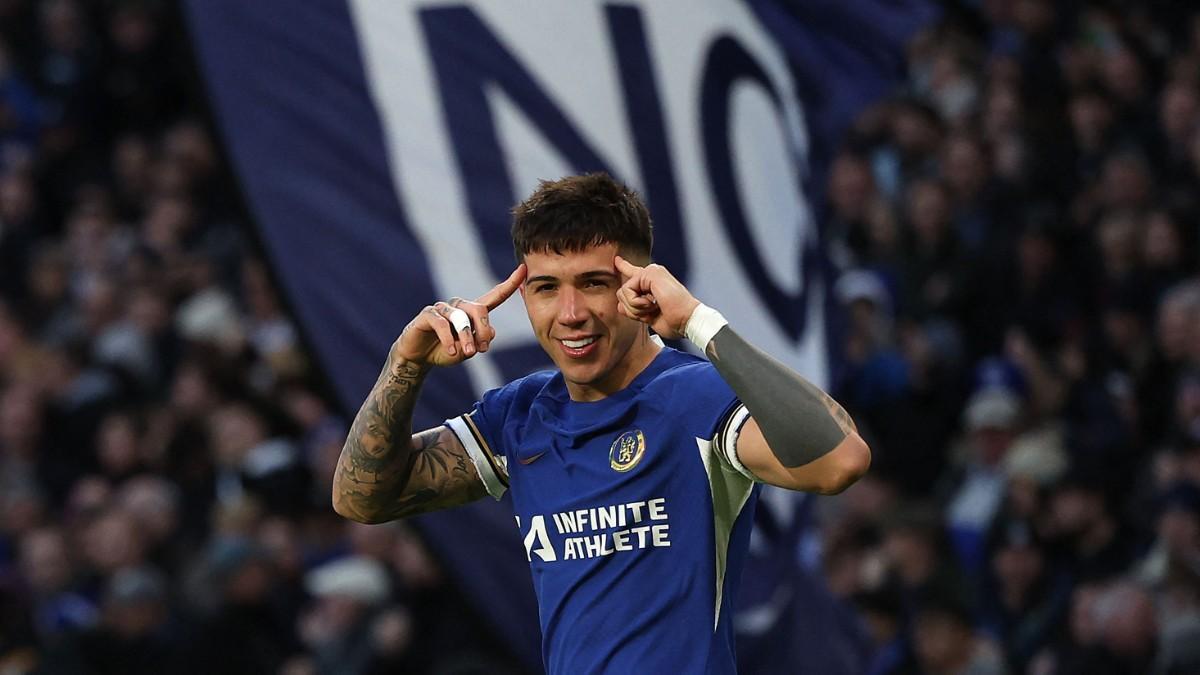 Enzo Fernández celebra un gol con el Chelsea