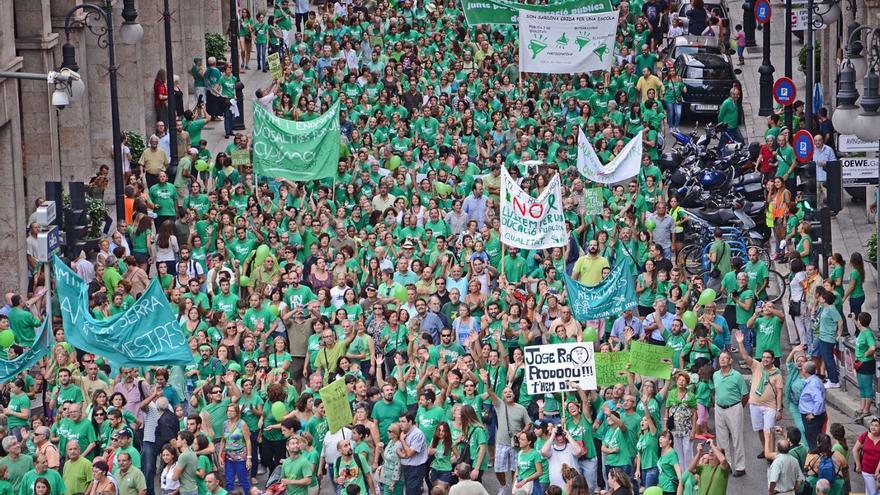 Imagen de la manifestación de la marea verde contra el TIL y la política educativa del Govern del PP . | P.A.RAMIS