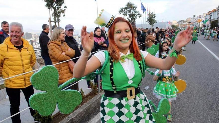 Desfile de comparsas del Entroido 2020 en Baiona