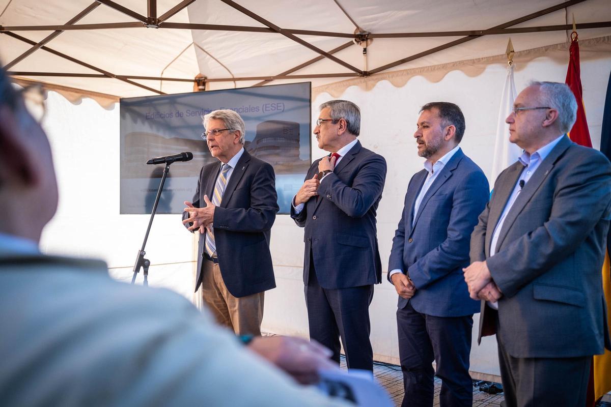 Presentación Edificios Esenciales Santa Cruz.