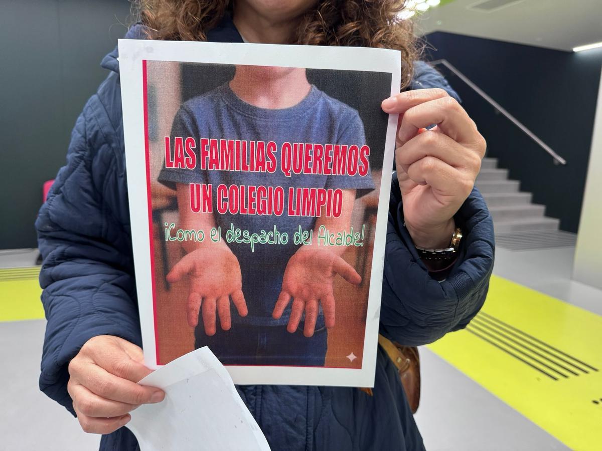 Uno de los folletos que se vieron en la protesta.