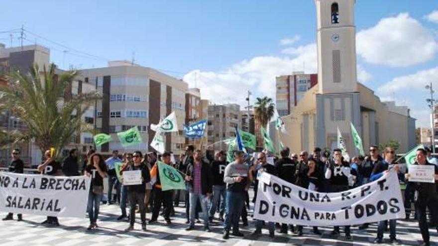 El alcalde se queda sin policías para cubrir el medio maratón