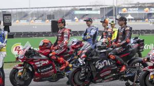 MARQUEZ Marc (spa), Ducati Lenovo Team, Ducati Desmosedici GP26, portrait with MARQUEZ Alex (spa), BK8 Gresini Racing MotoGP, Ducati Desmosedici GP26 and BEZZECCHI Marco (ita), Aprilia Racing, Aprilia RS-GP26 during the 2026 MotoGP PT Grand Prix of Thailand on the Chang International Circuit from February 27th, to March 1st, in Buriram, Thailand - Photo Studio Milagro / DPPI AFP7 26/02/2026 ONLY FOR USE IN SPAIN