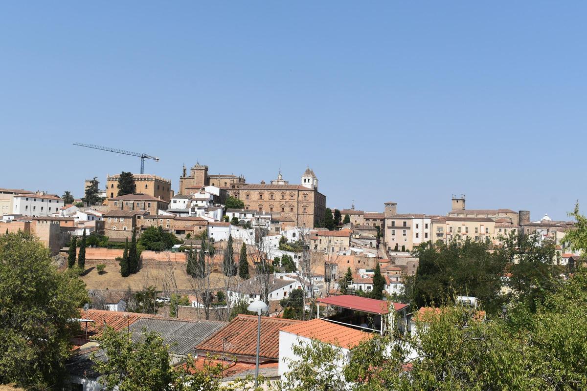 La Parte Antigua de Cáceres, desde el mirador de la calle Marte.