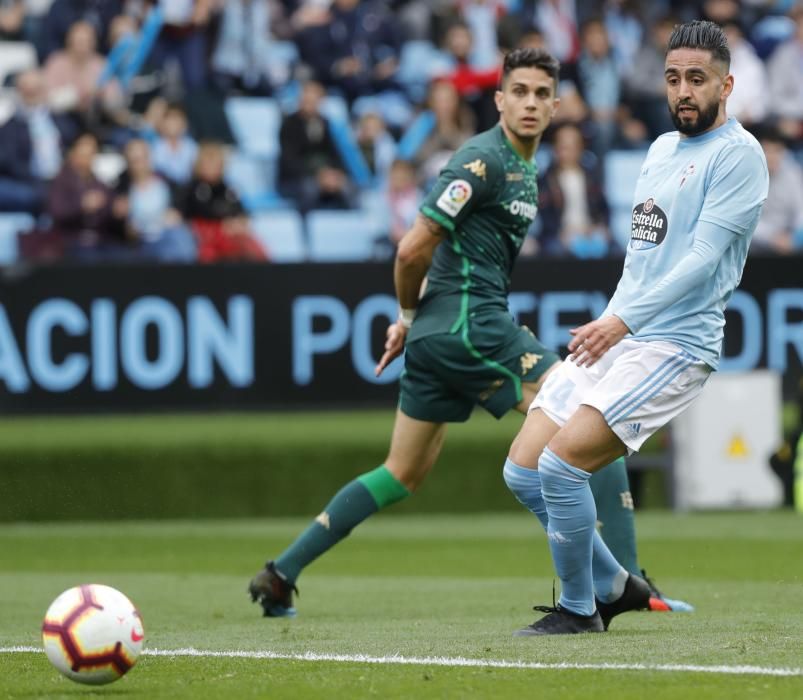 Las mejores imágenes del encuentro entre vigueses y sevillanos en el estadio vigués.