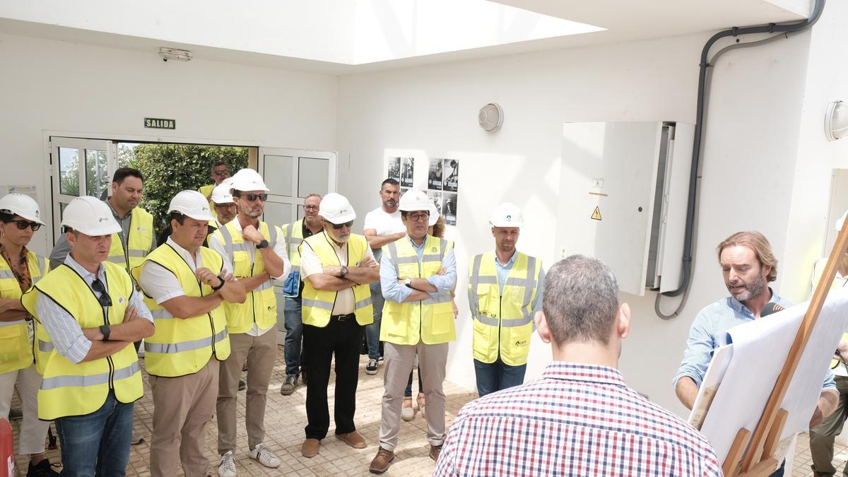 Visita a la nueva Estación Desalinizadora de Agua Salobre (EDAS) en Adeje