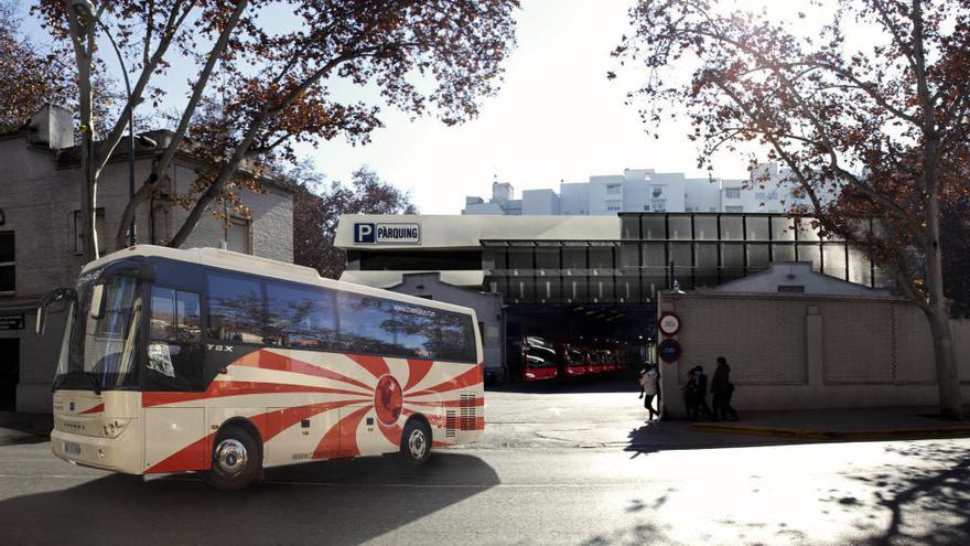 Simulación del aparcamiento en altura proyectado por la formación Xàtiva Unida en la estación de autobuses.