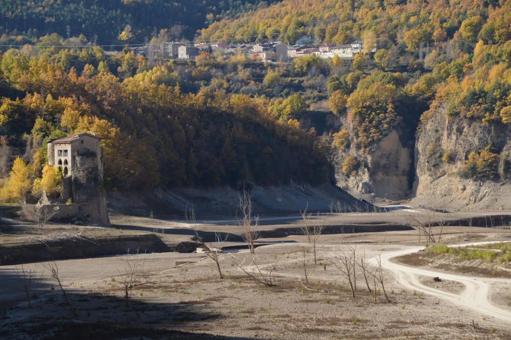 Poca aigua al pantà de la Baells