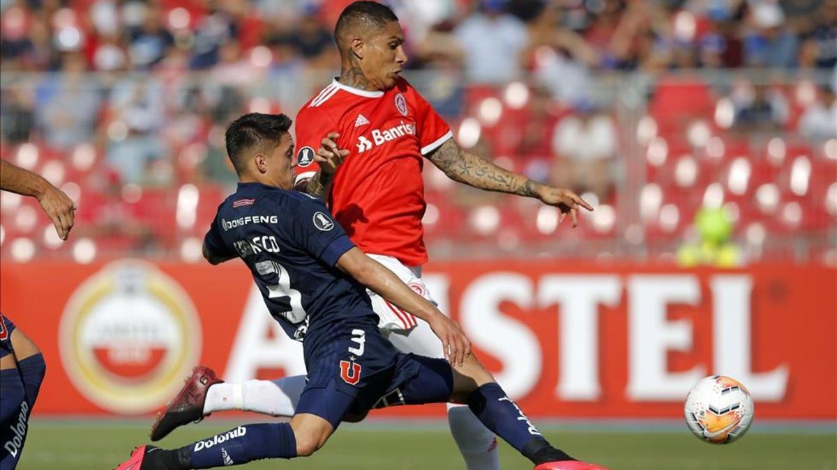 Paolo Guerrero no estuvo fino de cara al arco