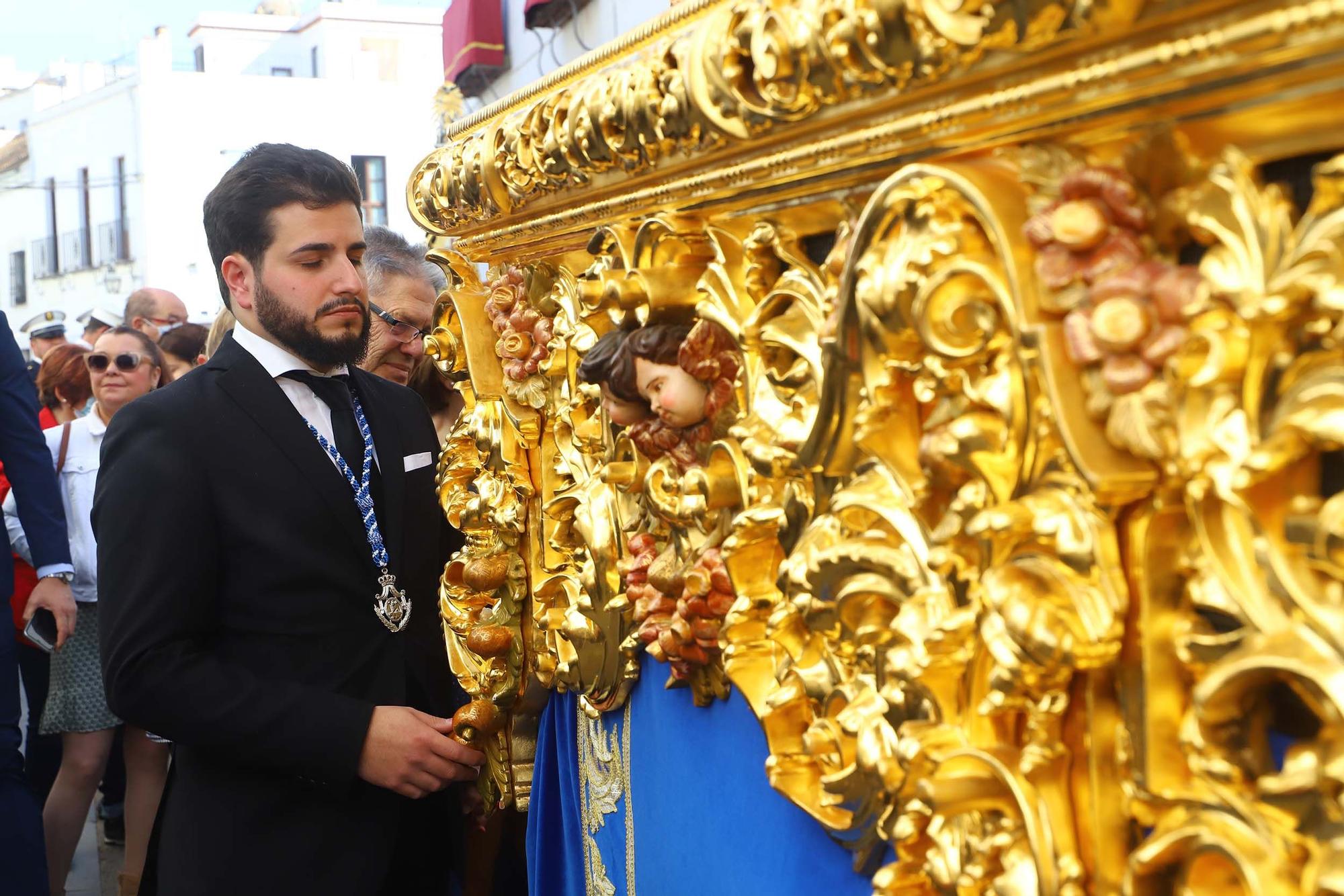 El Resucitado y la Virgen de la Alegría en las calles de Santa Marina