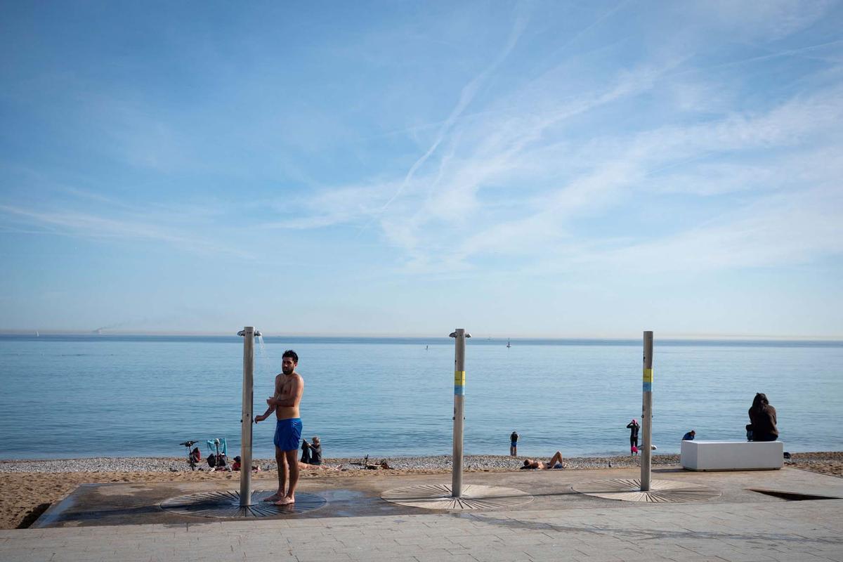 Barcelona afectada por una ola de calor propia del verano a mediados de Enero