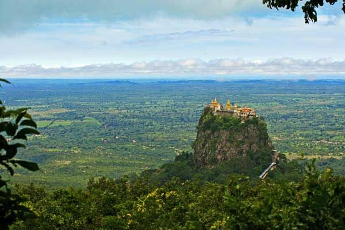 monasterio de Taung Kalat