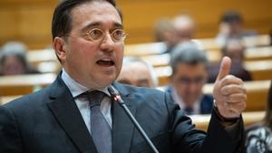 El Ministro de Asuntos Exteriores, José Manuel Albares, durante un pleno en el Senado, a 19 de marzo de 2024, en Madrid (España). La Mesa del Senado ha dado el visto bueno a tramitar la proposición de Ley orgánica de Amnistía y ha decidido que se haga por