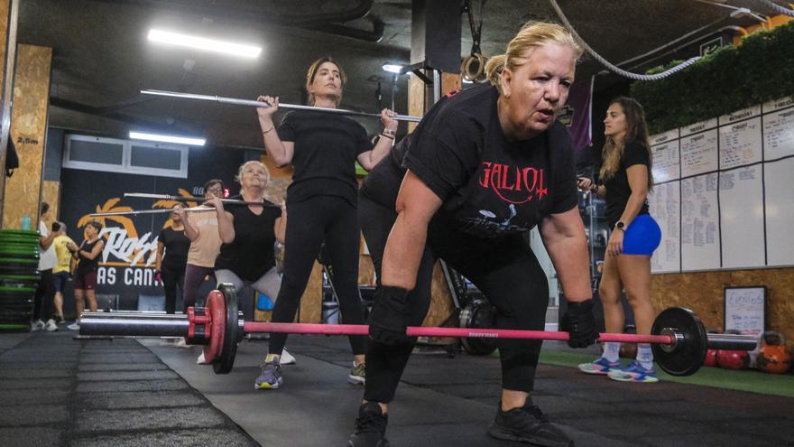 La tercera edad hace CrossFit para mantenerse activa