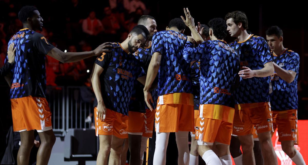 Un jugador taronja no ha faltado nunca en la lista de Pedro Martínez