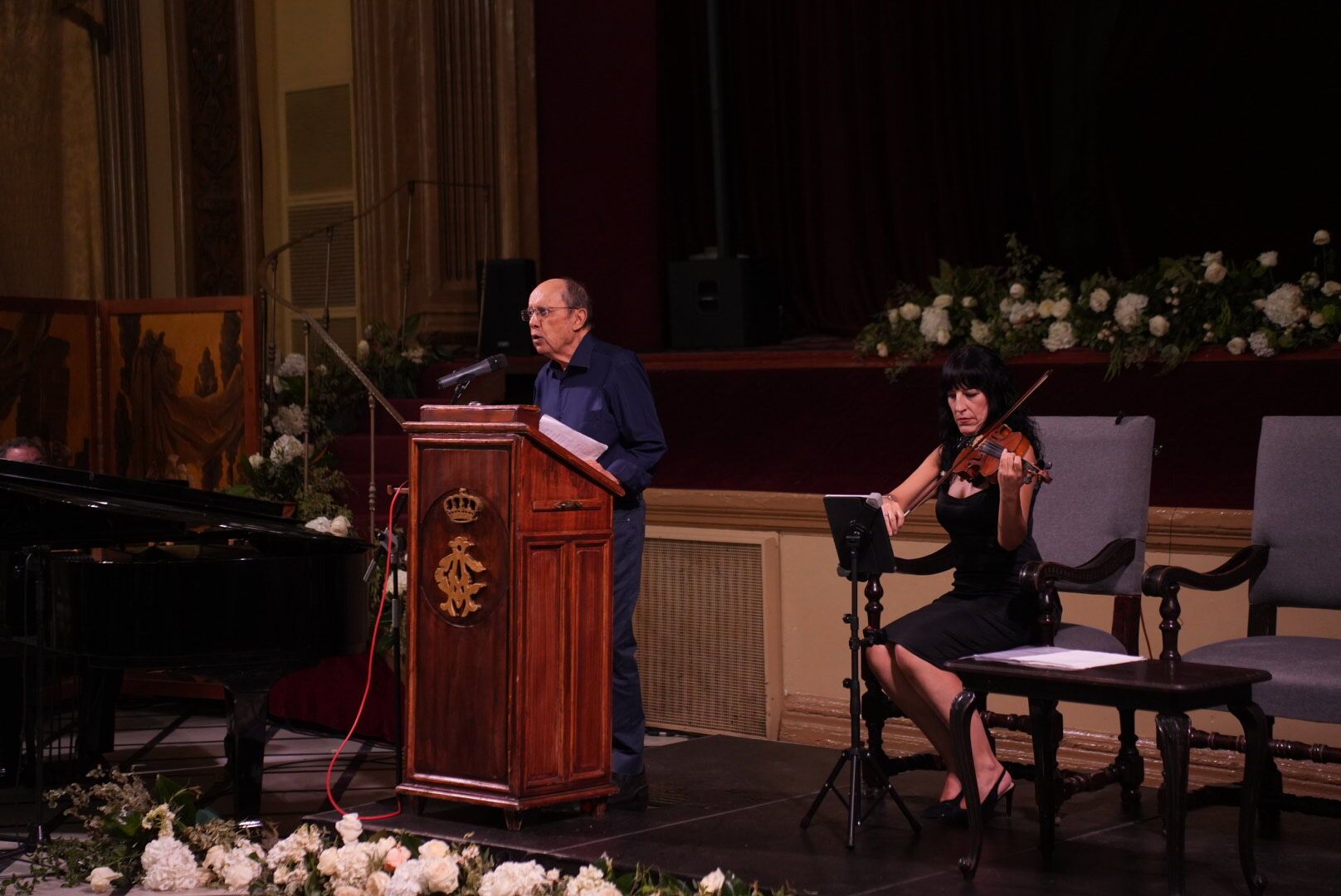 Enrique Castillo, Medalla de Oro del Ateneo