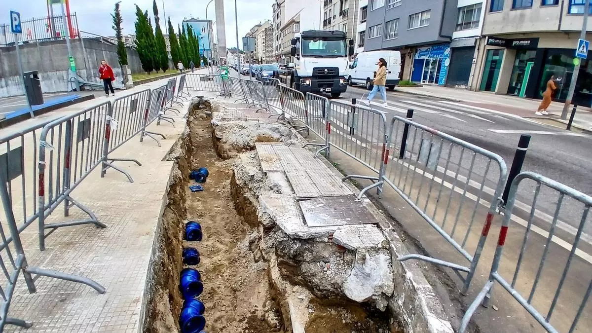 Galicia pierde el 28% del agua suministrada por fugas y fraude en sus redes de abastecimiento, lo que equivale al consumo de Vigo y A Coruña juntas