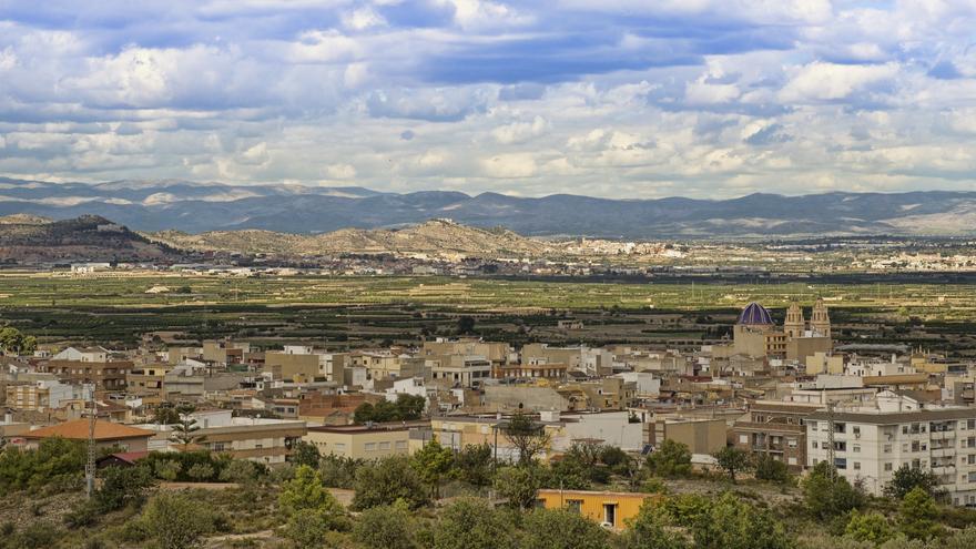 Riba-roja de Túria cifra en más de 1.000 viviendas las afectadas por la ampliación del aeropuerto