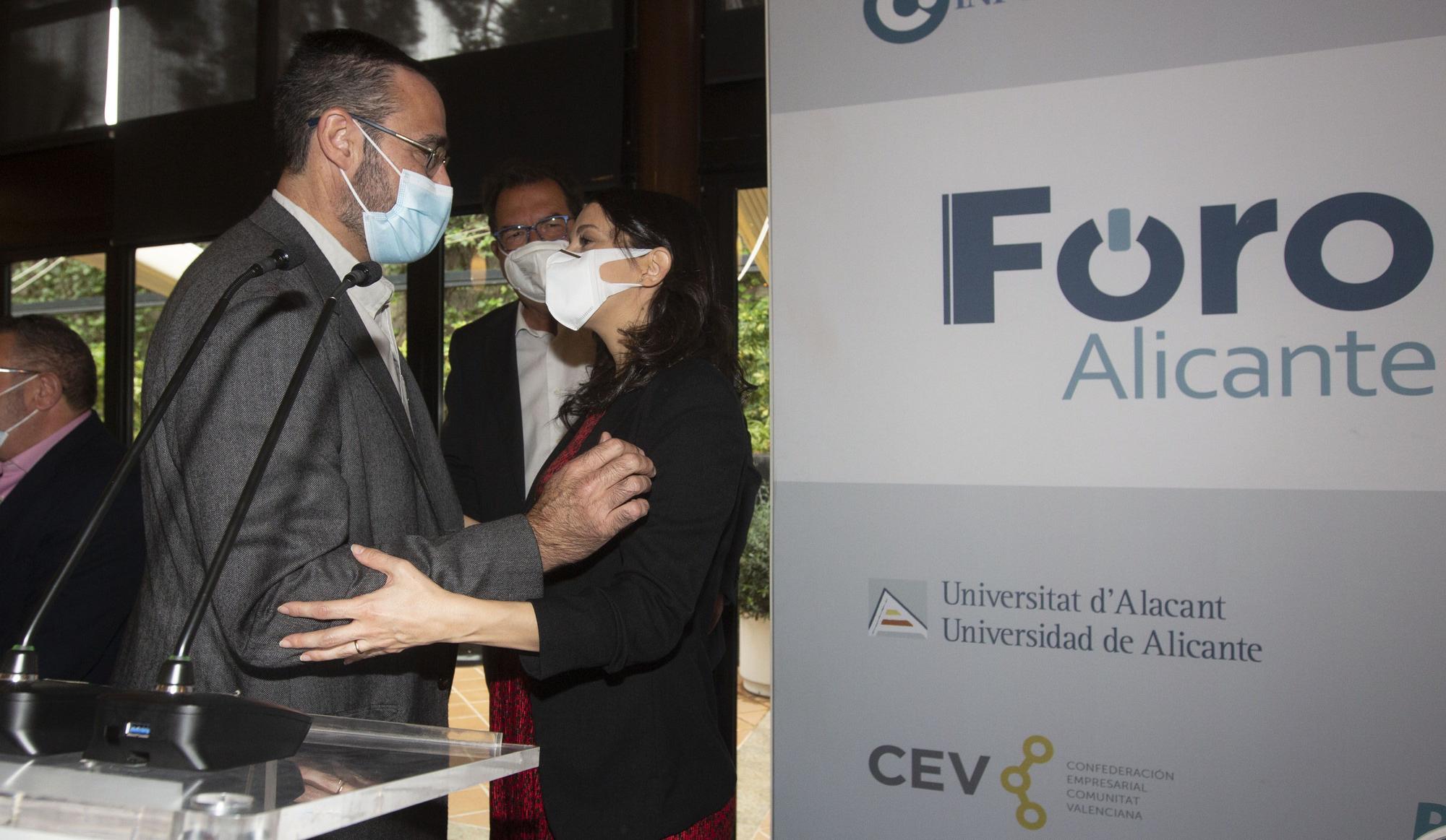 Inés Arrimadas en el Foro Alicante