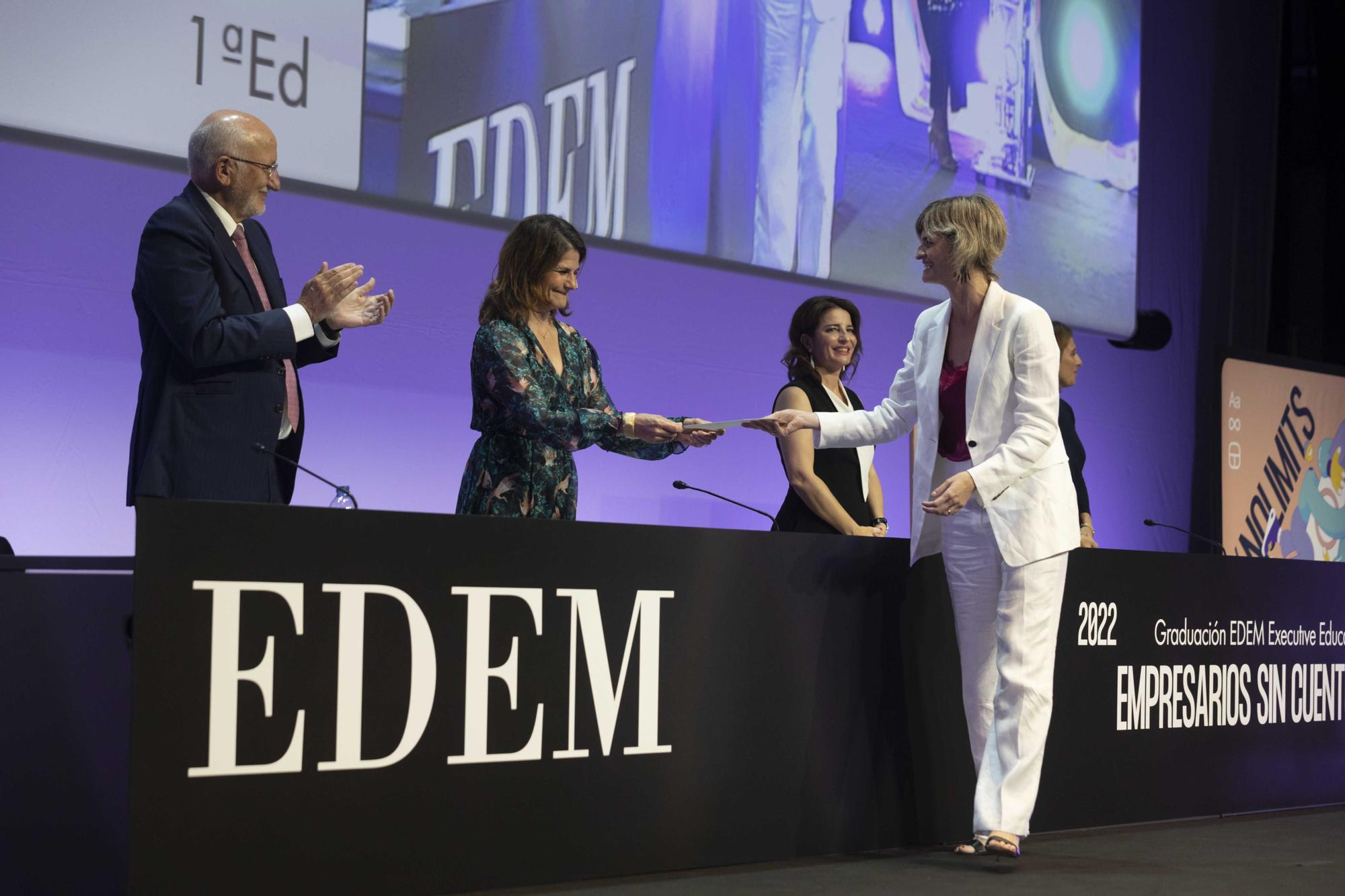 Graduación alumnos EDEM Escuela de Empresarios 2022 en València