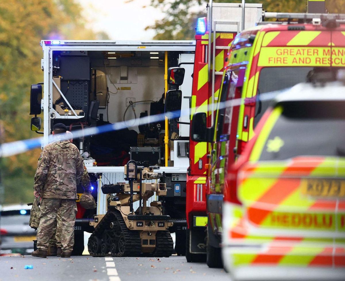 Un home mata dues persones  en una sinagoga de Manchester