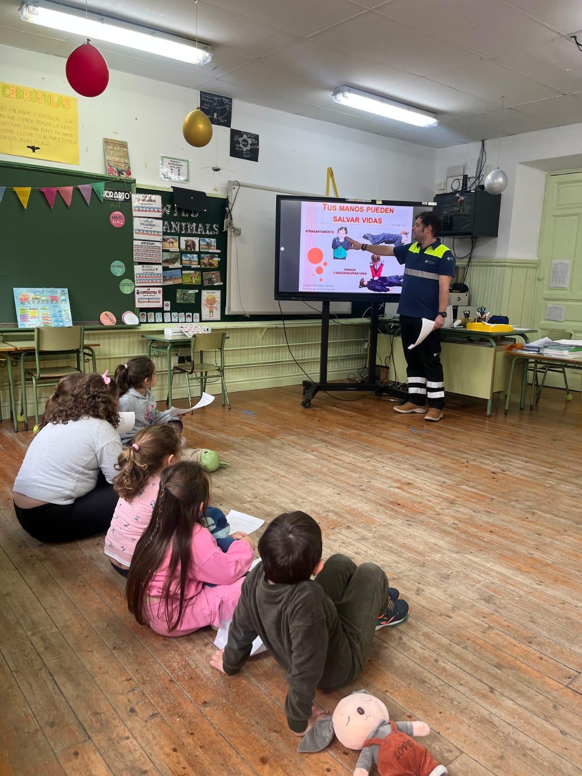 Jornada formativa en el colegio de Beleño.
