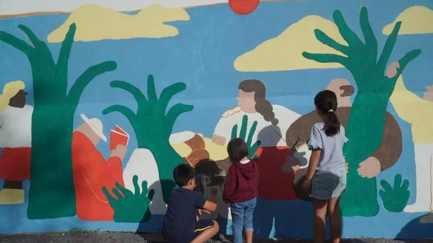 Nuevo mural en el parque del Observatorio de A Coruña, con la Festa dos Coidados