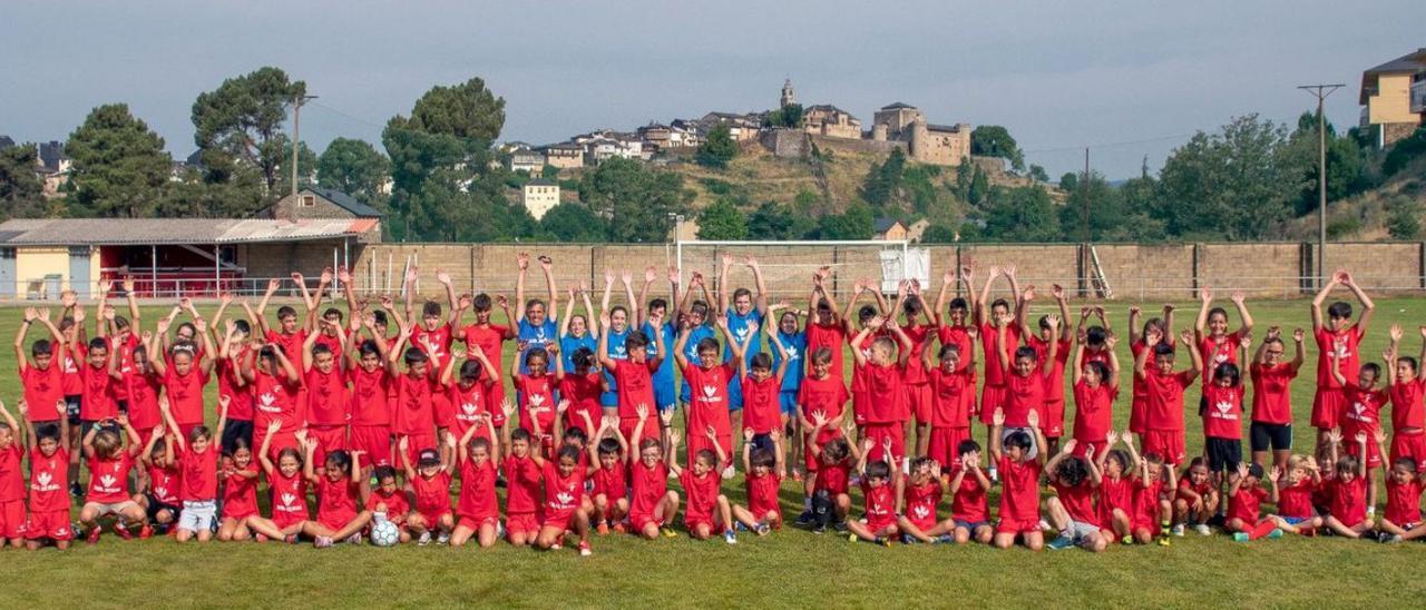 El Campus de Fútbol cierra con cerca de un centenar niños | ARACELI SAAVEDRA