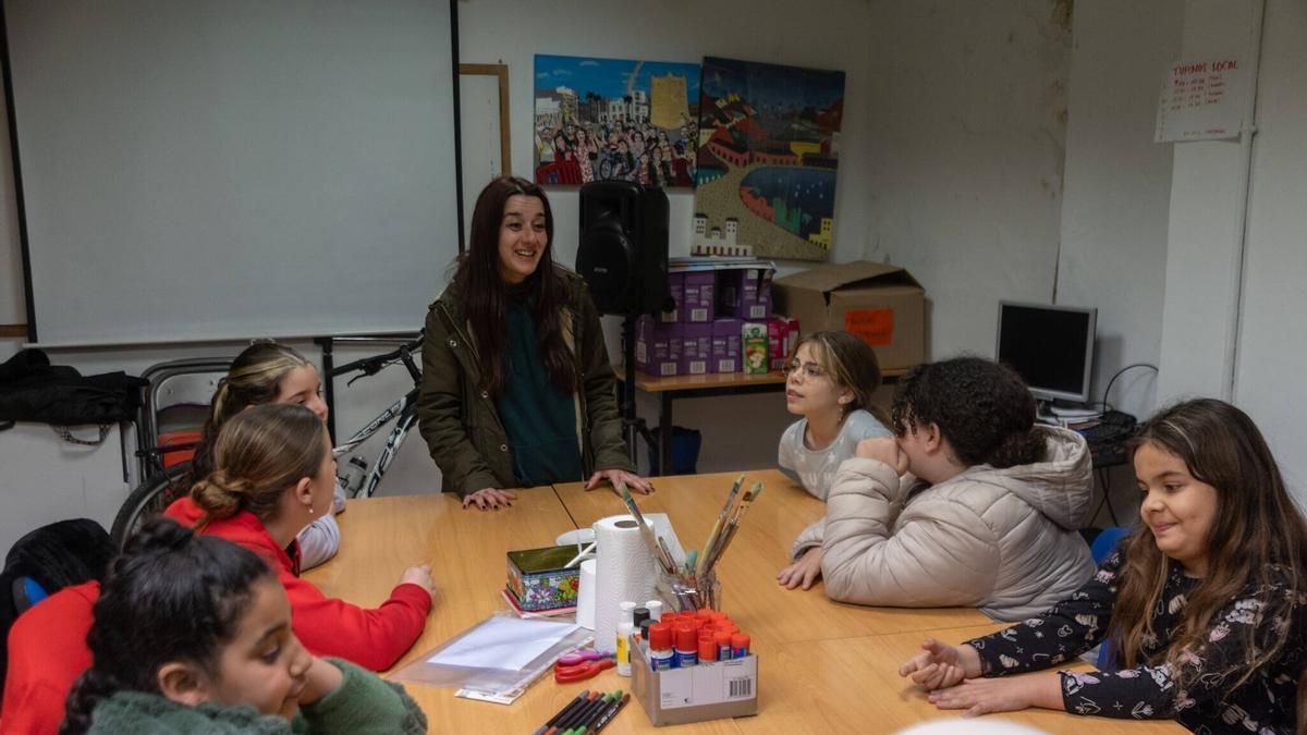 La entidad Soterranya atiende a infancia y adolescencia después del cole en el Xenillet