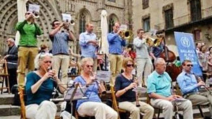 La Principal d&#039;Amsterdam actua a l&#039;Escala i Sant Feliu de Guíxols.