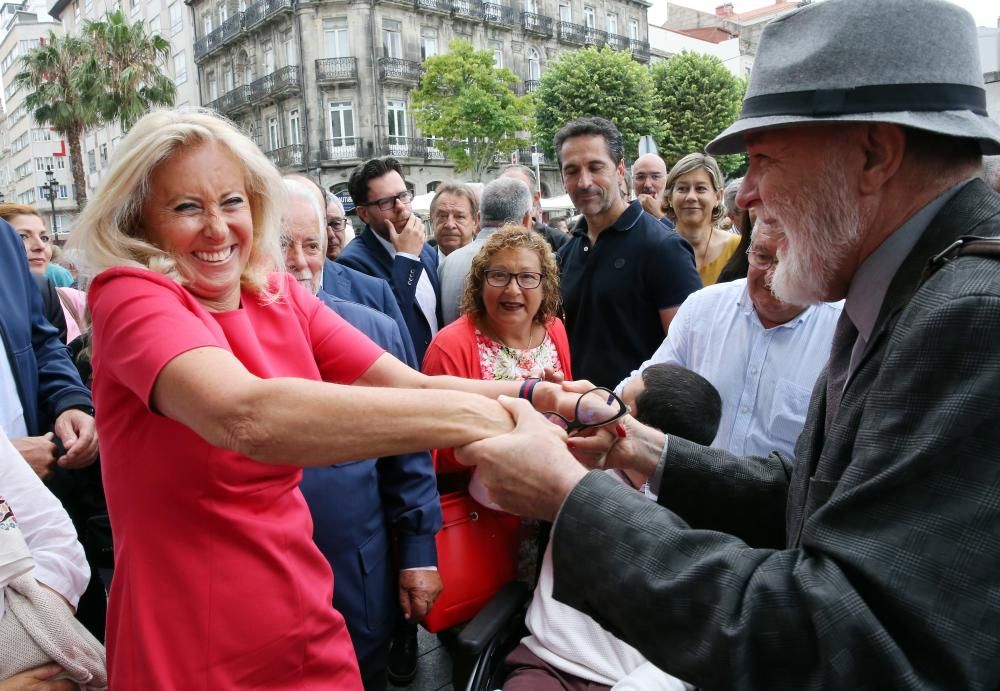 Corina Porro toma posesión como delegada de la Xunta.