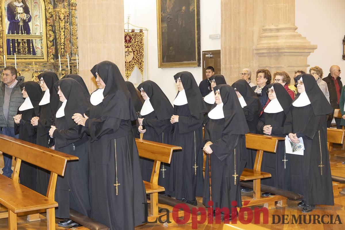 Así ha sido el traslado del cuatro y la reliquia de Santa Teresa de Jornet desde el Asilo hasta la Parroquia de la Concepción en Caravaca