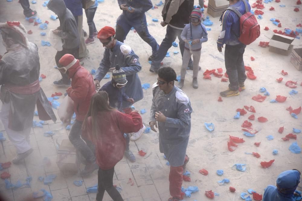 Guerra de farina al Carnaval de Berga