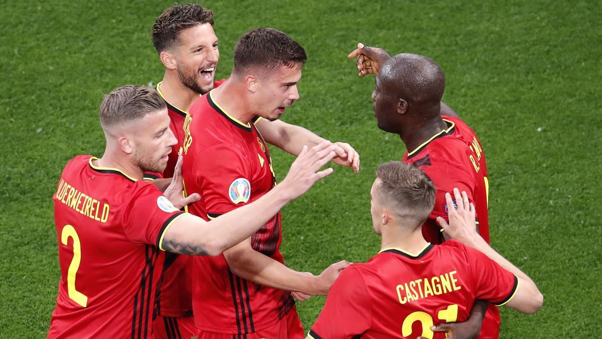 Bélgica celebra uno de los goles antes Rusia