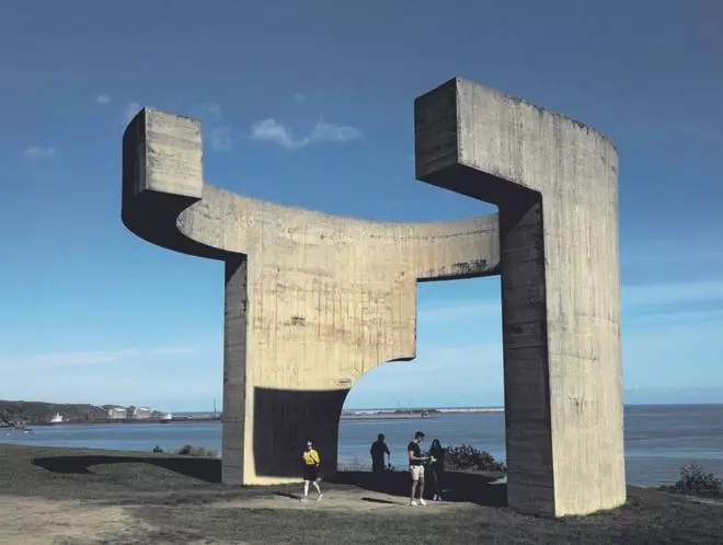 Chillida captó antes el alma del Noroeste
