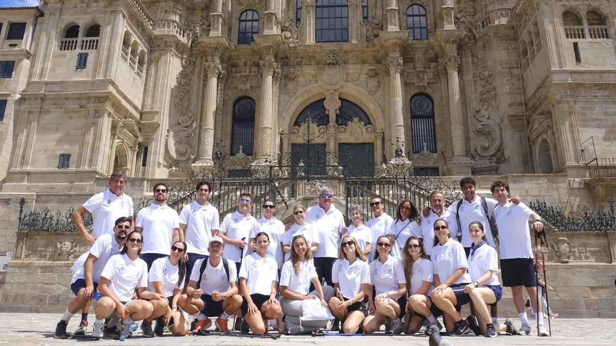 Familia Sáenz de Buruaga Ozores en la Plaza del Obradoiro.