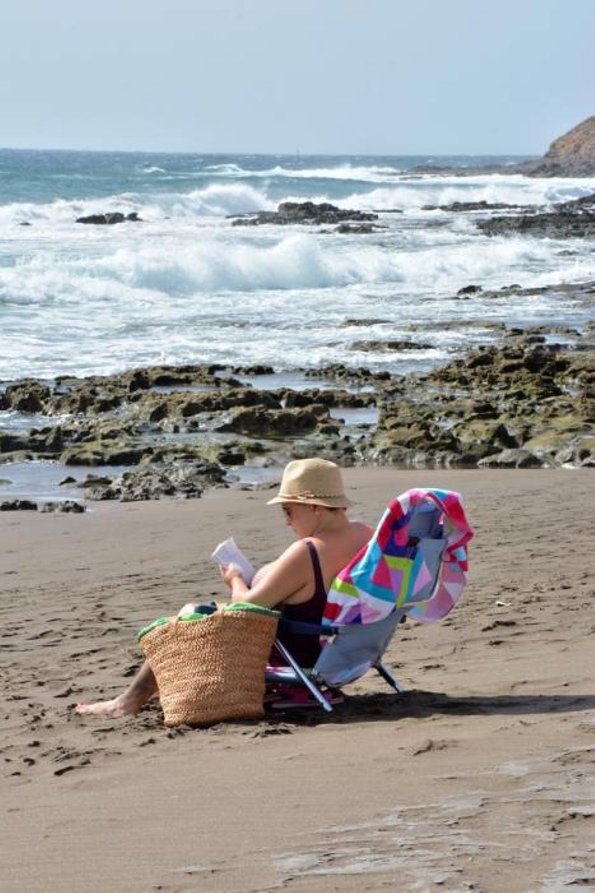 SURF PARA NIÑOS SALINETAS SURF PARA NIÑOS SALINETAS