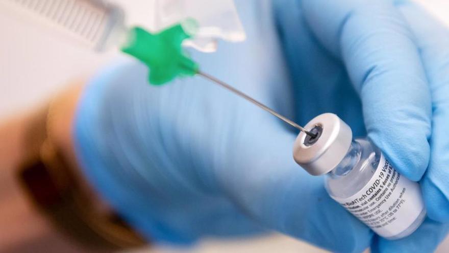 Ecuador pide a Pfizer dos millones de dosis de su vacuna contra la covid