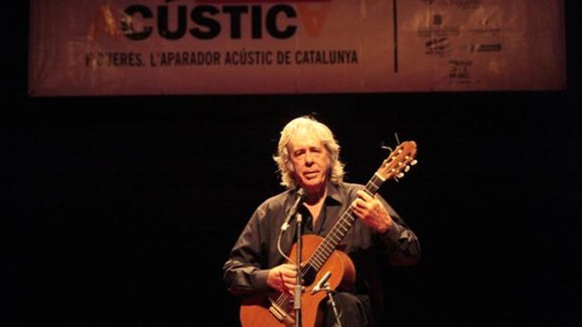 Paco Ibáñez, durante su actuación del sábado en el Acústica de Figueres.