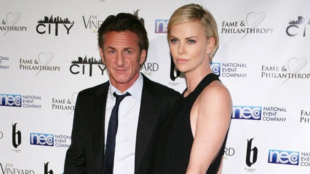 Charlize Theron y Sean Penn posan juntos por primera vez