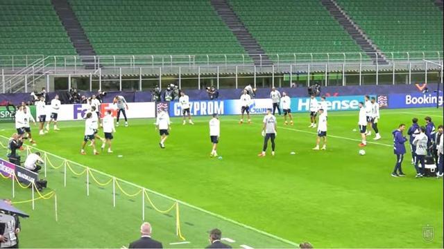 La selección, entrenando en San Siro