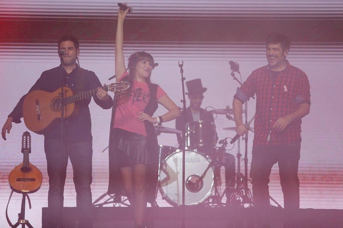 ROZALÉN Y ESTOPA EN CONCIERTO CADENA 100 - POR ELLAS EN MADRID
