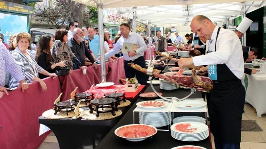 Imagen de una edición anterior del concurso de cortadores de jamón Ciudad de Estepona.