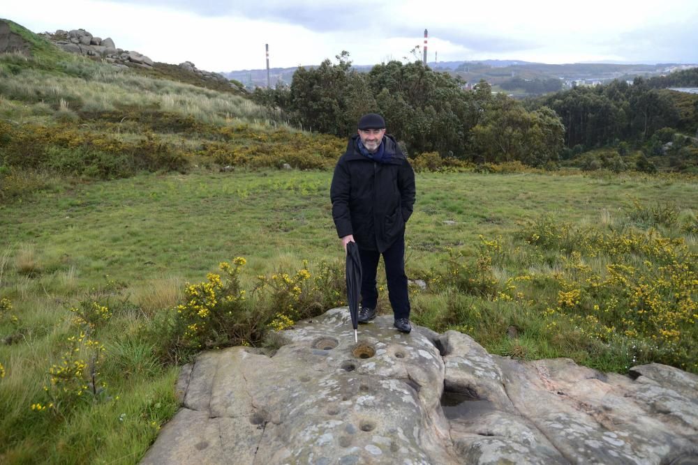 Un vecino reconoció la piedra en un paseo y alerta de que está en el trazado del nuevo poliducto. Tres restos arqueológicos similares son Bien de Interés Cultural