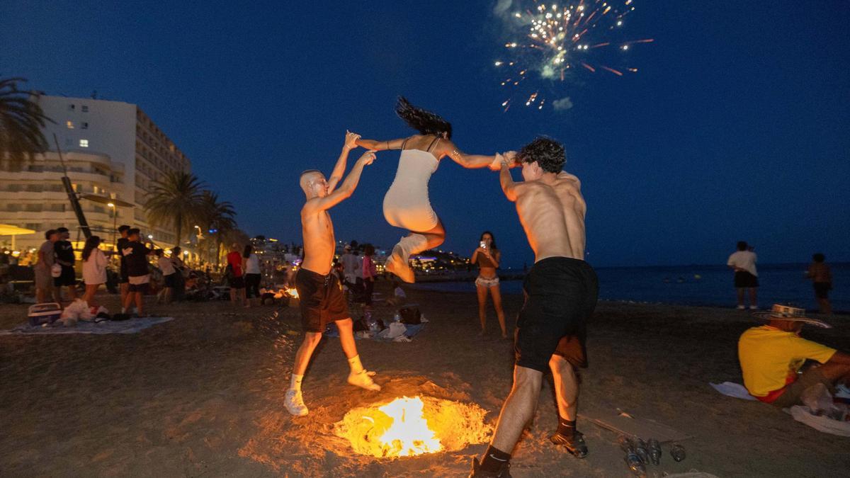 Nit de Sant Joan at ses Figueretes beach.