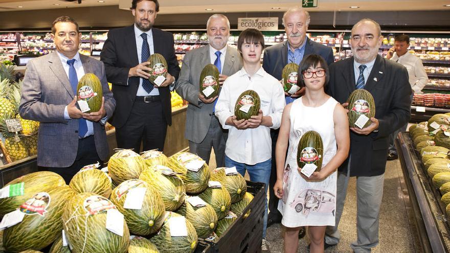 Vicente del Bosque apoya la campaña del &#039;melón solidario&#039; en favor de Assido