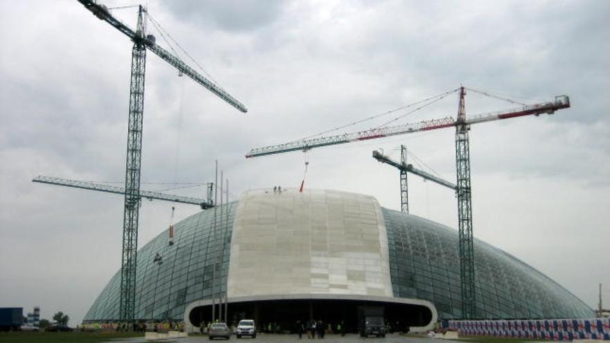 Vista frontal del Parlamento de Georgia diseñado por Domingo y Lázaro.