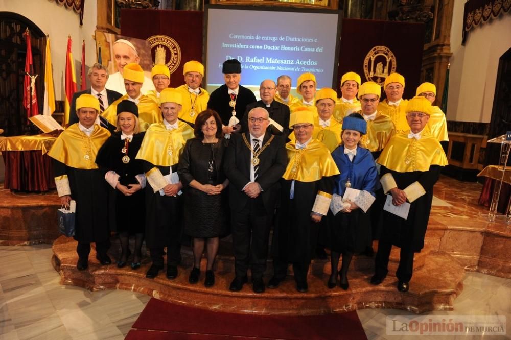 El fundador de la Organización Nacional de Trasplantes, Rafael Matesanz, es investido doctor Honoris Causa por la UCAM