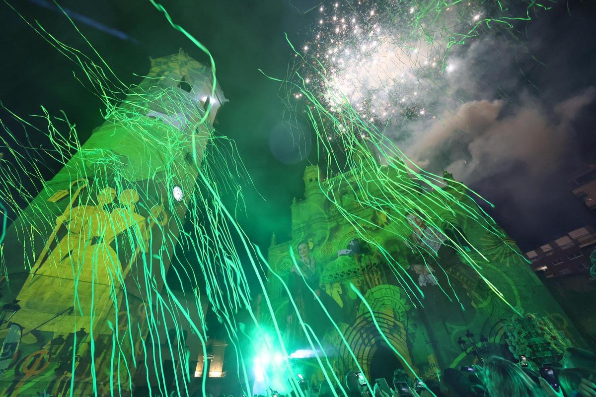 El Vítol! ‘pregona’ el fin de unas fiestas de la Magdalena 2026 multitudinarias El Vítol! ‘pregona’ el fin de unas fiestas de la Magdalena 2026 multitudinarias